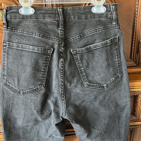 BDG Girlfriend high rise black exposed button fly jeans. - Picture 6 of 7